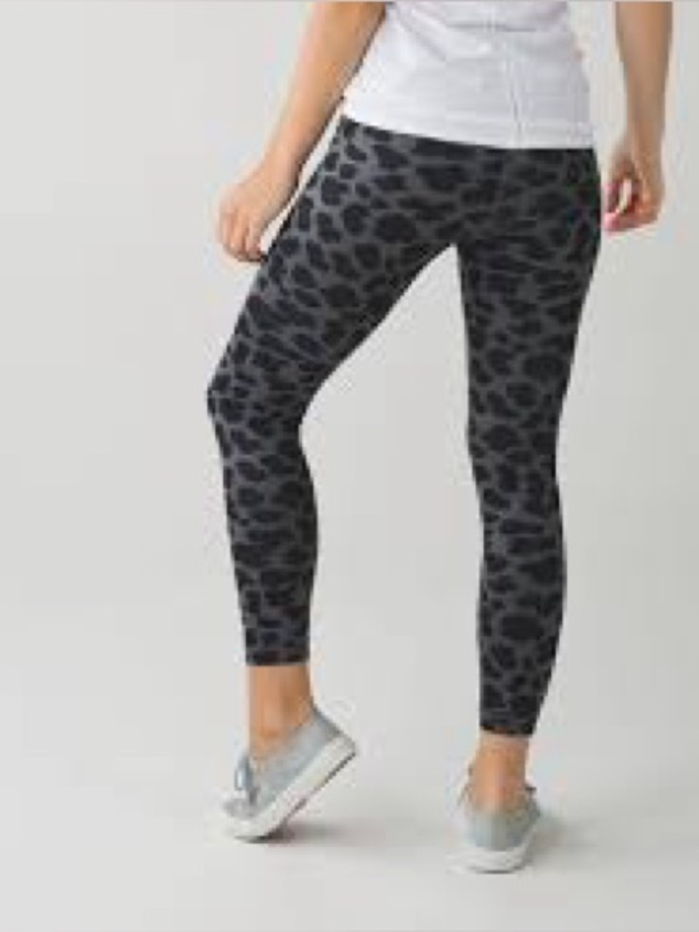 Lululemon high Times Leggings Size 4 Cherry Cheetah Dark Slate Black Yoga Gym